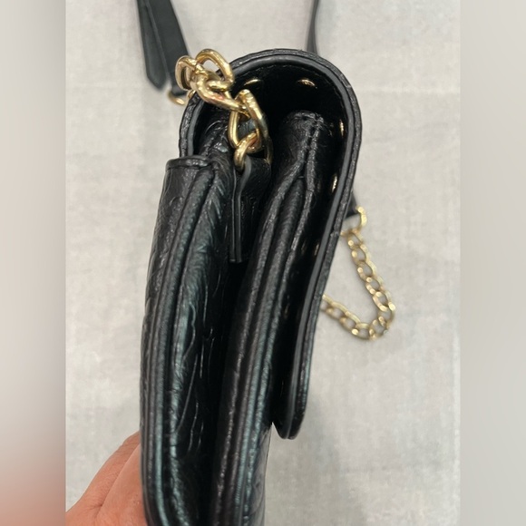 Guess Embossed Black Faux Leather Studded Crossbody Bag Jaguar - Picture 5 of 15